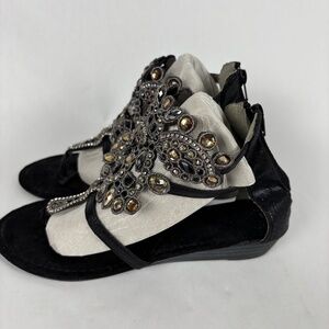 Muk Luks black Jewels Embellished Sandals Size 6, Faux Leather/Suede Back Zip